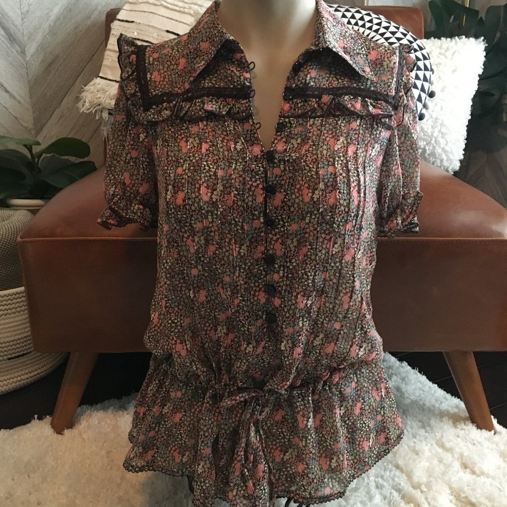 ✨NWOT✨ AMERICAN RAG SHEER FLORAL BLOUSE